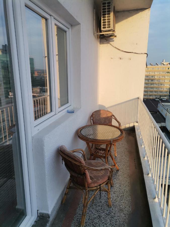 Calla 1 - Modern & Cozy Main Square Apartment In The City Shopping Center - Parking Slot With Parking Security Skopie Exterior foto