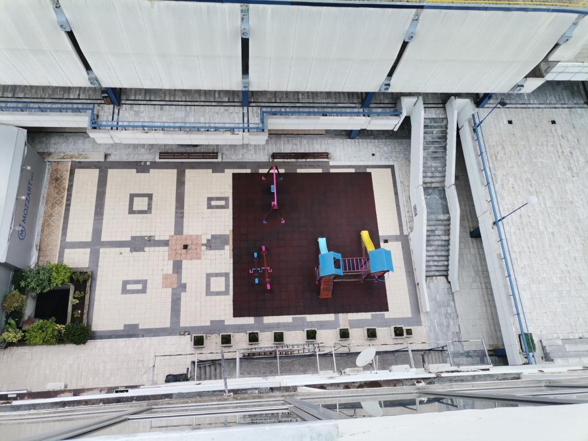 Calla 1 - Modern & Cozy Main Square Apartment In The City Shopping Center - Parking Slot With Parking Security Skopie Exterior foto