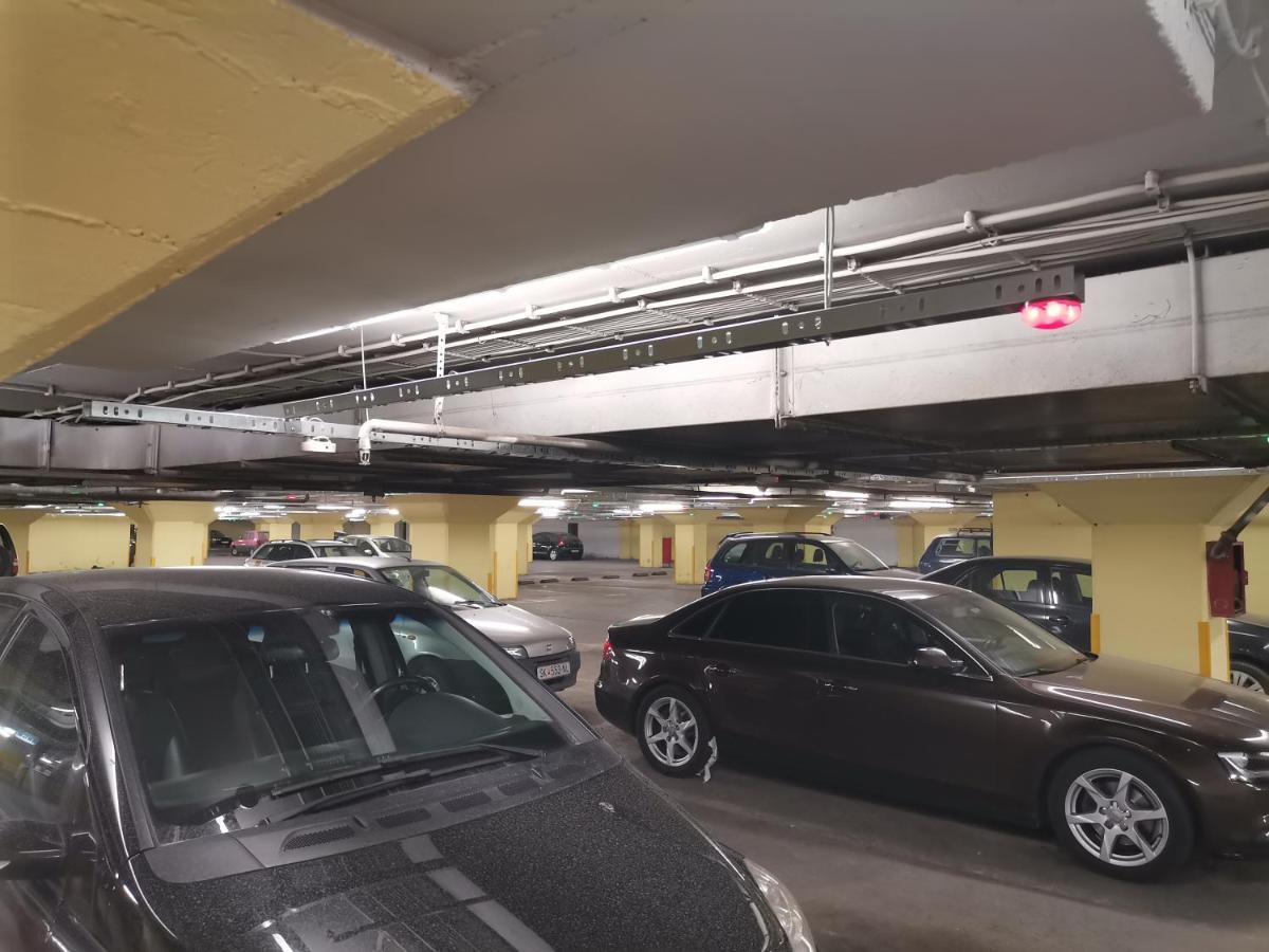 Calla 1 - Modern & Cozy Main Square Apartment In The City Shopping Center - Parking Slot With Parking Security Skopie Exterior foto
